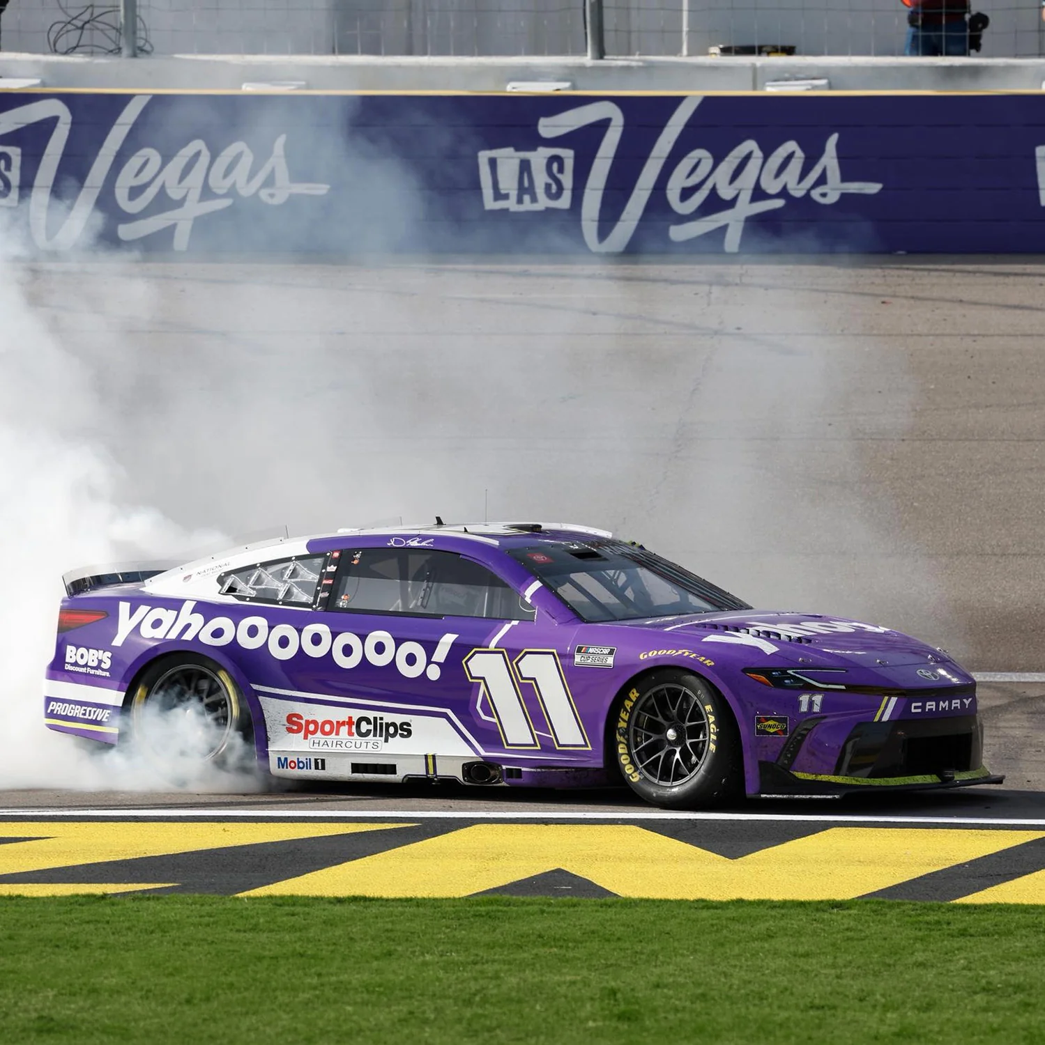 Denny Hamlin Las Vegas Race Win 1:24 Standard 2026 Diecast Car Preorder - Currently Projected October - Image 2