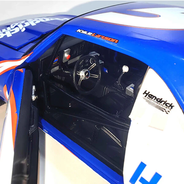 Greenlight Kyle Larson First HMS Win (Vegas 2021) Tribute 1:18 Standard 1969 Camaro Diecast Car - Image 3