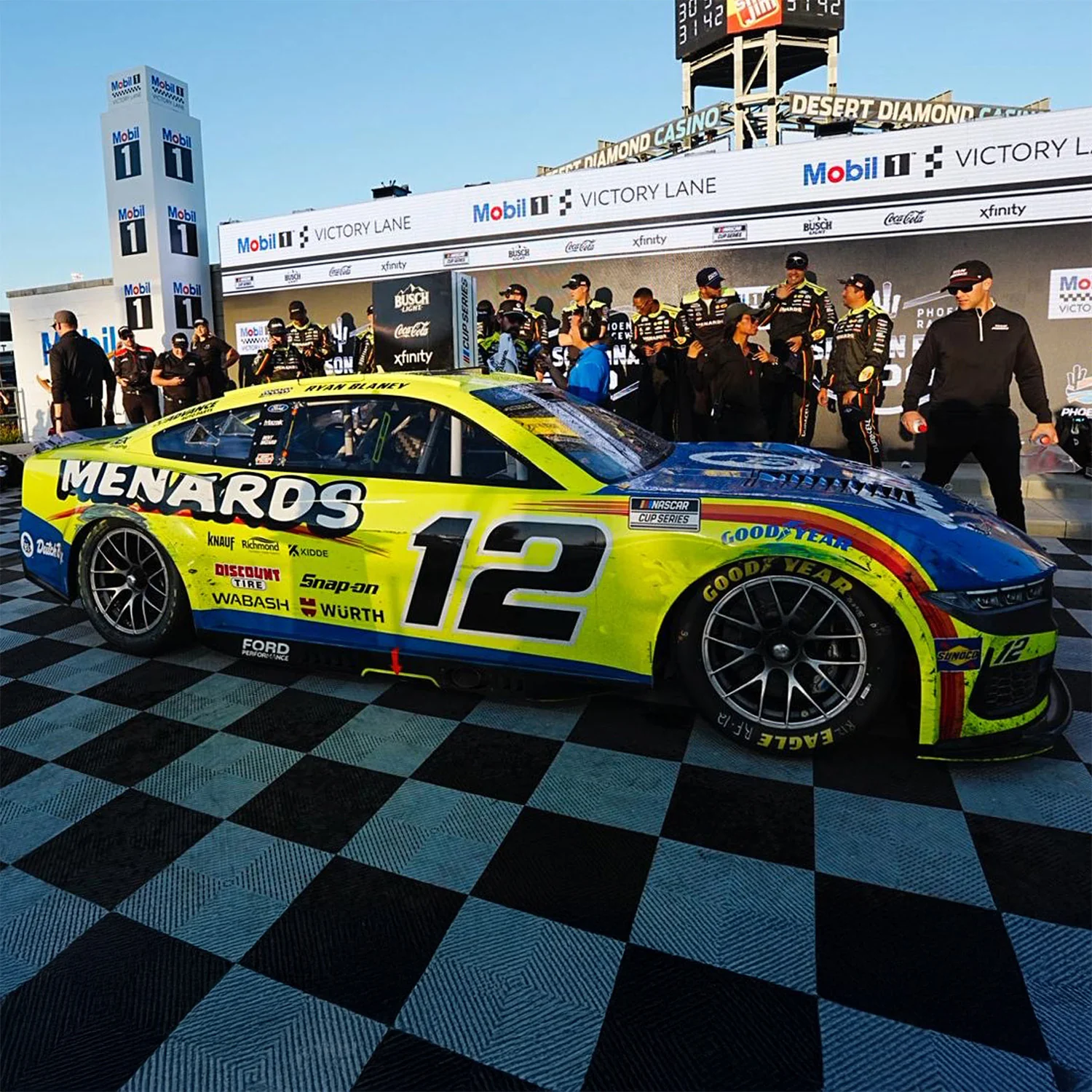 Ryan Blaney ELITE Phoenix Race Win 1:24 2025 Diecast Car Preorder - Currently Projected July - Image 2